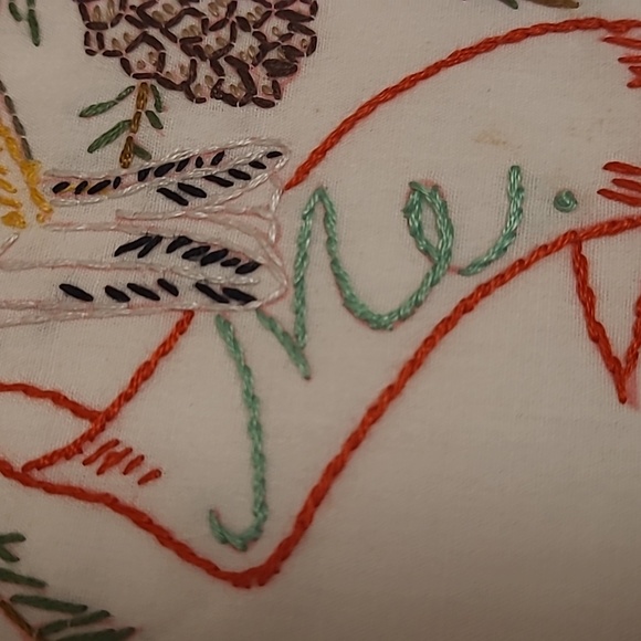 Vintagr Hand Stitched Maine State Bird & Flower - Picture 9 of 16